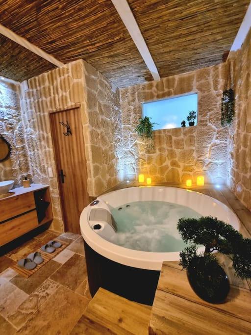 Les Spas De La Mer, Suite & Spa, Love Room, Plein Coeur Du Grau Льо Гро-дю-Роа Екстериор снимка