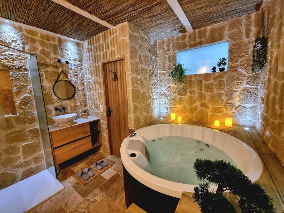 Les Spas De La Mer, Suite & Spa, Love Room, Plein Coeur Du Grau Льо Гро-дю-Роа Екстериор снимка